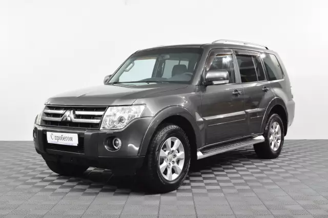Mitsubishi Pajero 2010