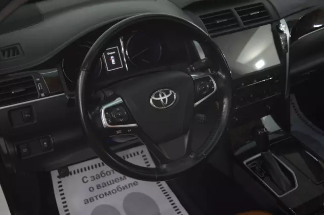 Toyota Camry 2017