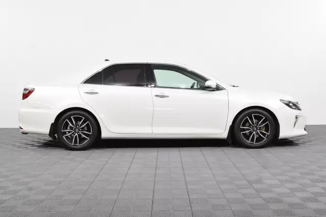 Toyota Camry 2017