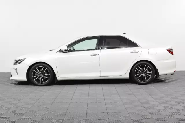 Toyota Camry 2017