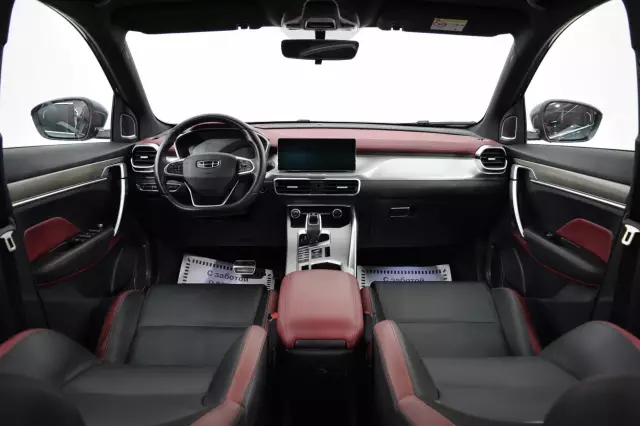 Geely Coolray 2021