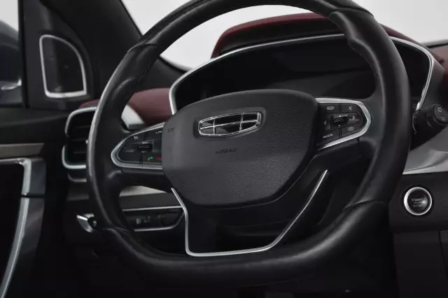 Geely Coolray 2021