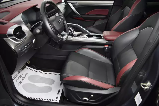 Geely Coolray 2021