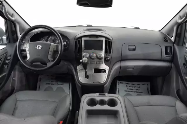 Hyundai Grand Starex 2012