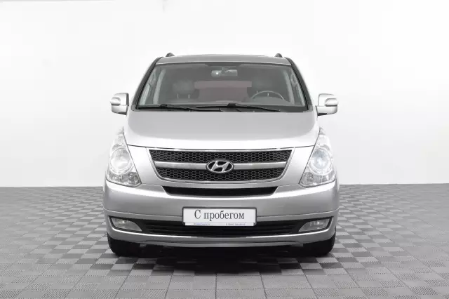 Hyundai Grand Starex 2012