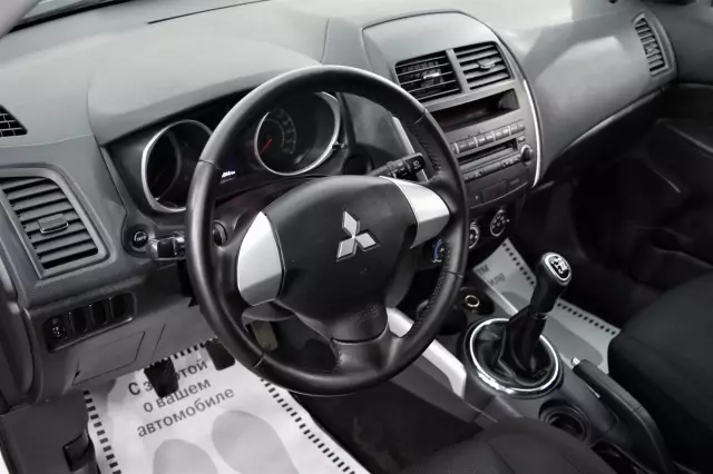 Mitsubishi ASX 2012