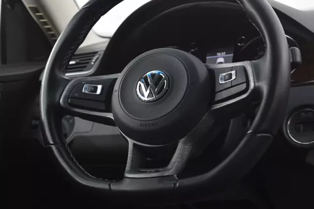 Volkswagen Passat 2013