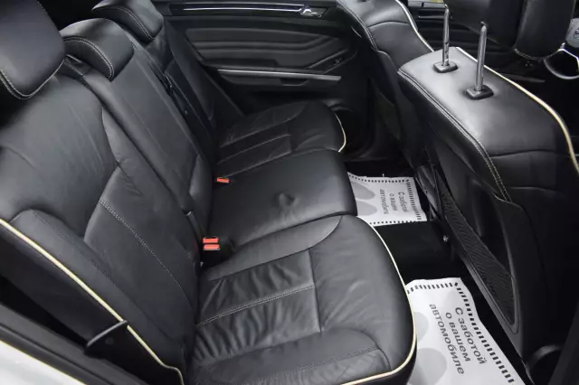 Mercedes-Benz M-Класс 2011
