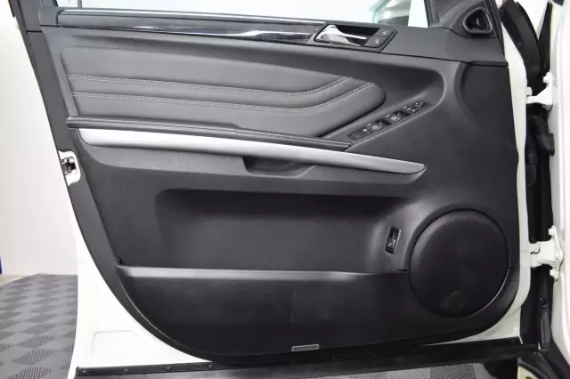 Mercedes-Benz M-Класс 2011