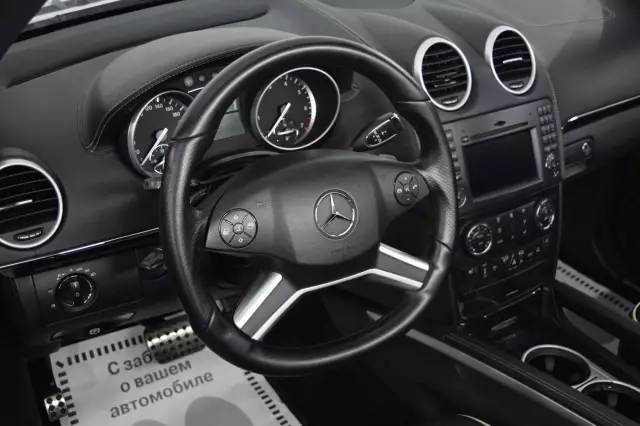 Mercedes-Benz M-Класс 2011