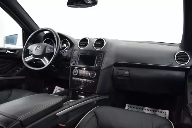 Mercedes-Benz M-Класс 2011