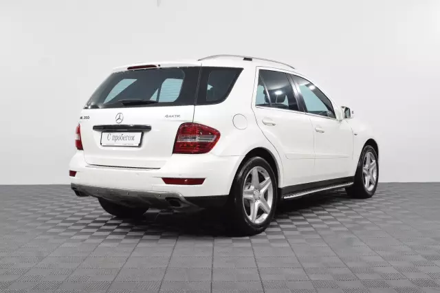 Mercedes-Benz M-Класс 2011