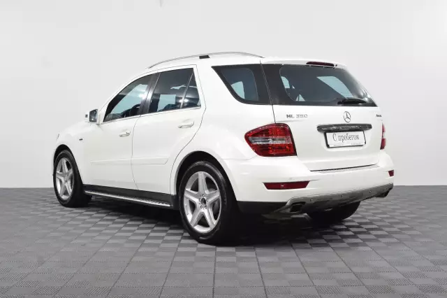 Mercedes-Benz M-Класс 2011