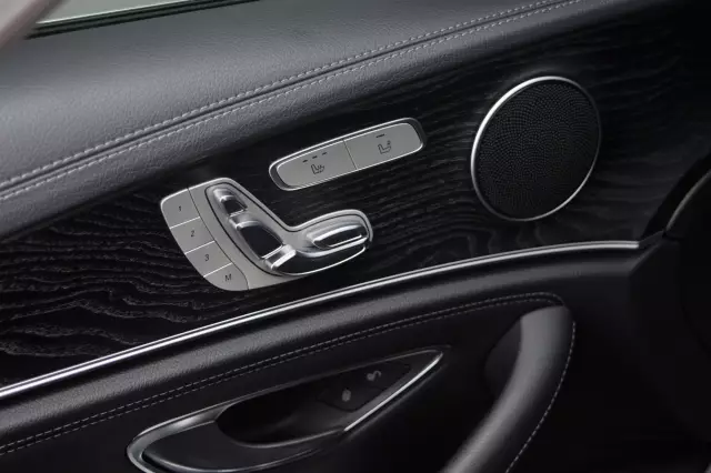 Mercedes-Benz E-Класс 2017