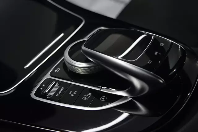Mercedes-Benz E-Класс 2017