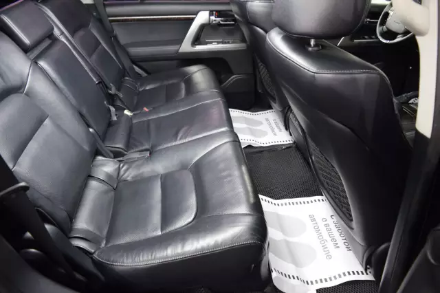 Toyota Land Cruiser 2014