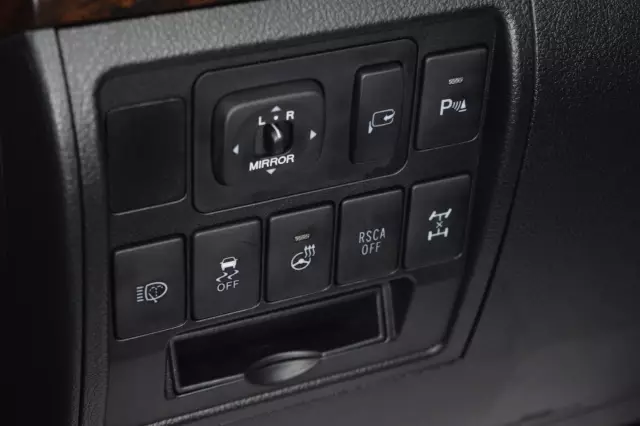 Toyota Land Cruiser 2014