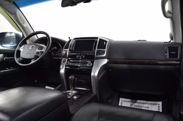 Toyota Land Cruiser 2014