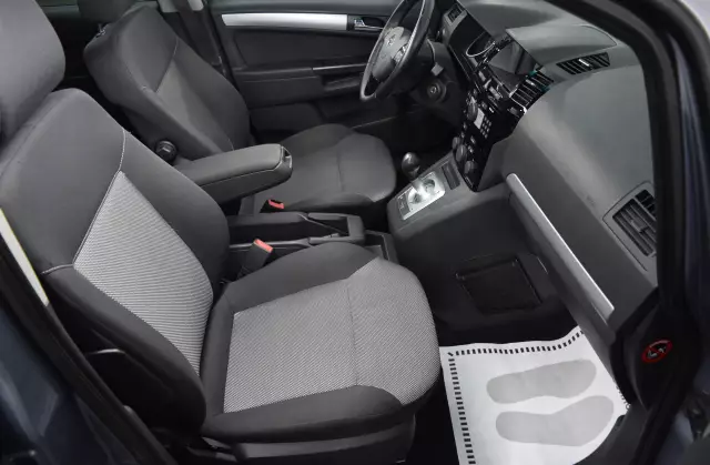 Opel Zafira 2011