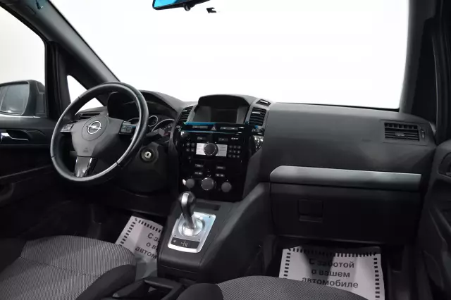 Opel Zafira 2011