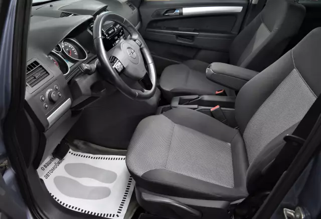 Opel Zafira 2011
