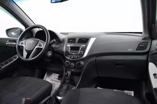 Hyundai Solaris 2015