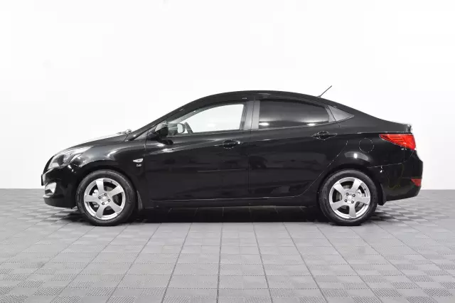Hyundai Solaris 2015