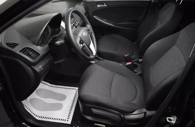 Hyundai Solaris 2015