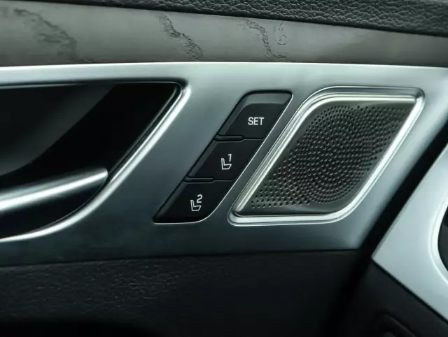 Genesis G80 2017