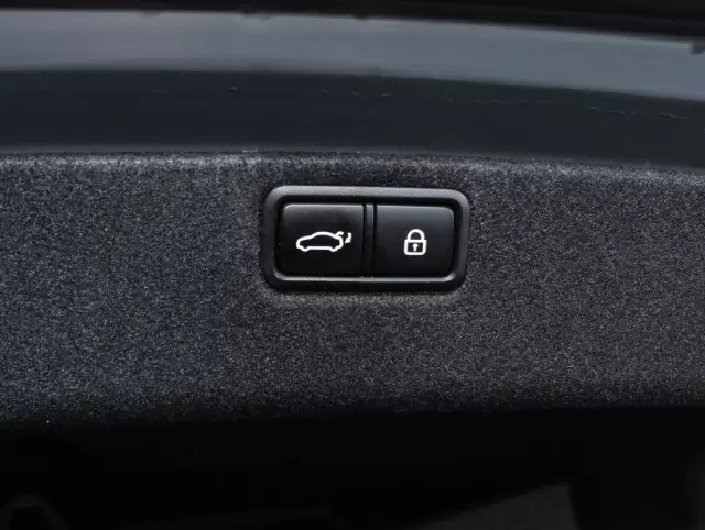 Genesis G80 2017