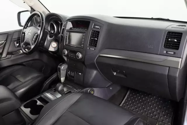 Mitsubishi Pajero 2008