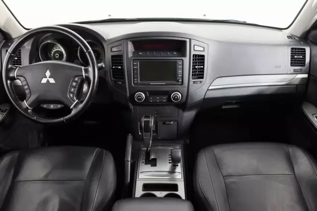 Mitsubishi Pajero 2008