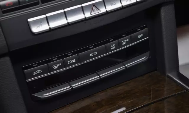 Mercedes-Benz E-Класс 2014
