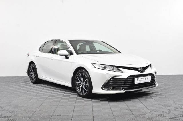 Toyota Camry 2021