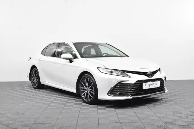 Toyota Camry 2021