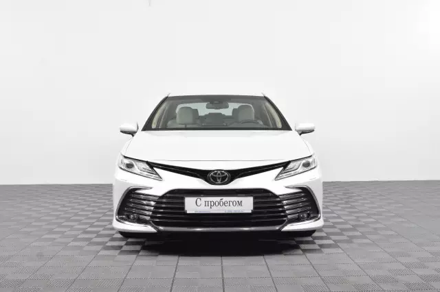 Toyota Camry 2021