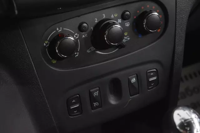 Renault Logan 2016