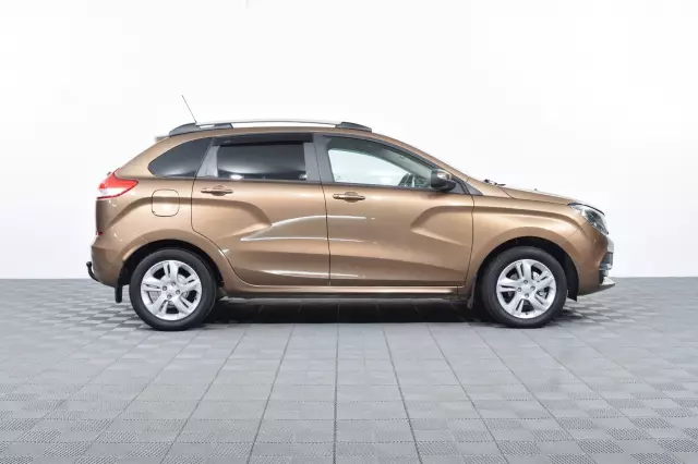 LADA XRAY 2016