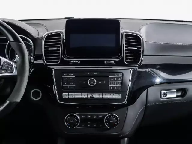 Mercedes-Benz GLE 2016