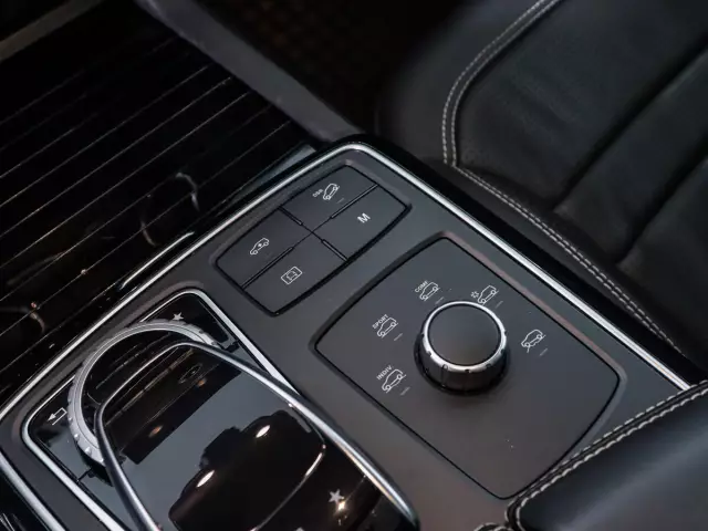 Mercedes-Benz GLE 2016