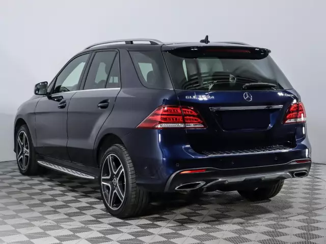 Mercedes-Benz GLE 2016