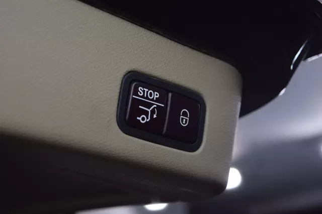 Mercedes-Benz M-Класс 2012