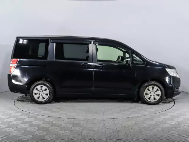 Honda Stepwgn 2015