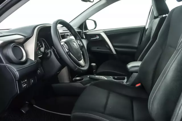 Toyota RAV4 2014