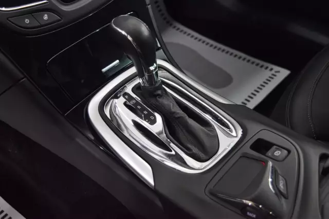 Opel Insignia 2013