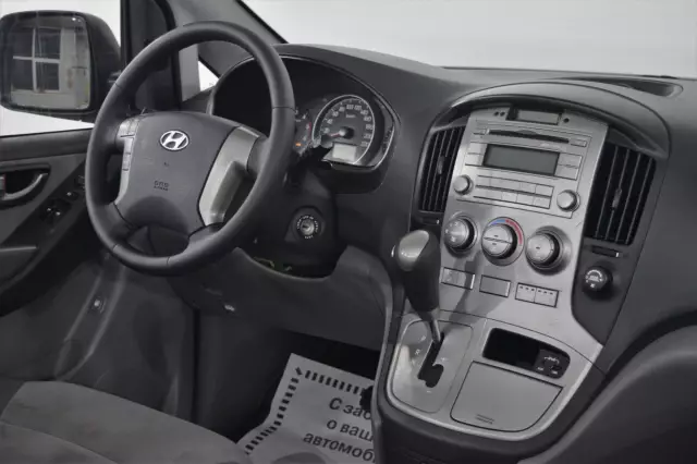 Hyundai Grand Starex 2013