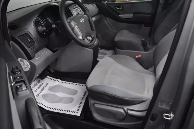 Hyundai Grand Starex 2013