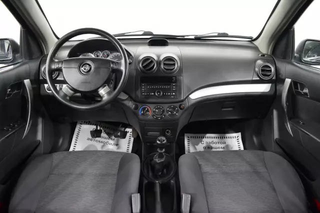 Ravon Nexia R3 2016