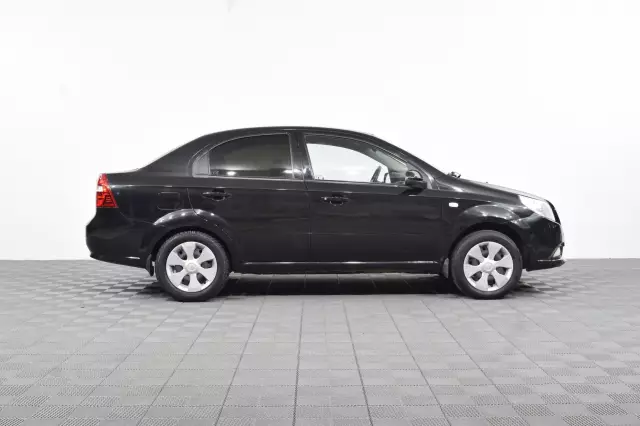 Ravon Nexia R3 2016