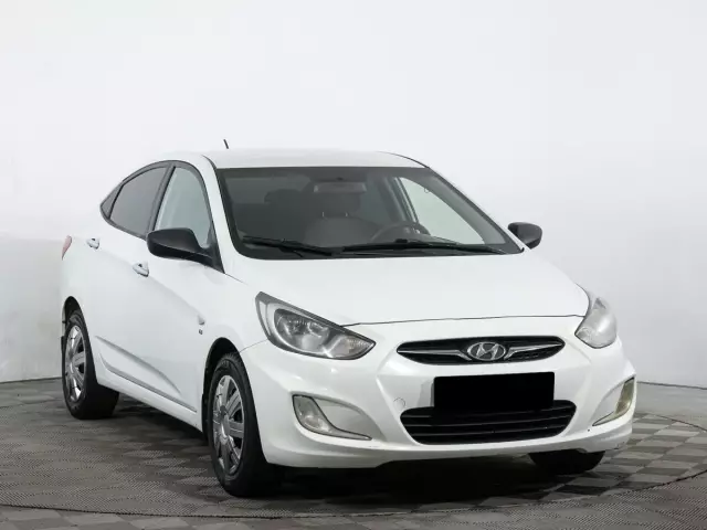Hyundai Solaris 2010